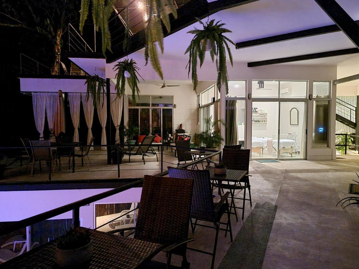 Vista Ocean Suites Boutique Hotel Event Venue Manuel Antonio Exterior photo